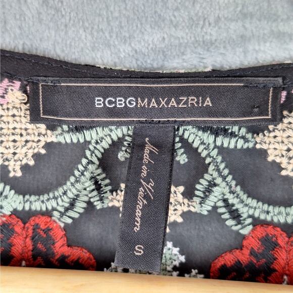 Womens Dress Small Tati Boho Chic Floral Embroidered Flare Festival Hippie Shift - Picture 2 of 7